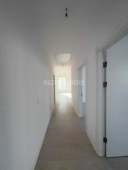 Casa De Vanzare 4 Camere | Finalizata | Curte Parcarea | Bariera - 11