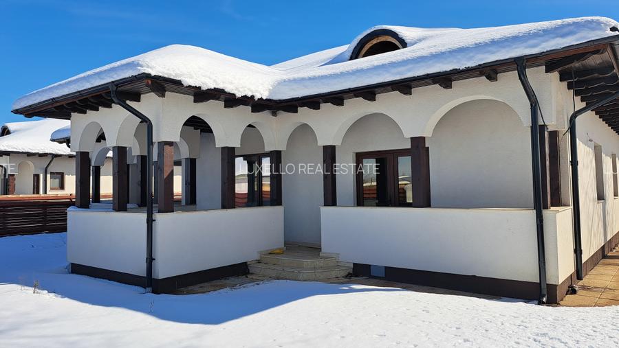 CASA 4 CAMERE CU SUPRAFATA GENEROASA IN  STIL NEOROMANESC - 2