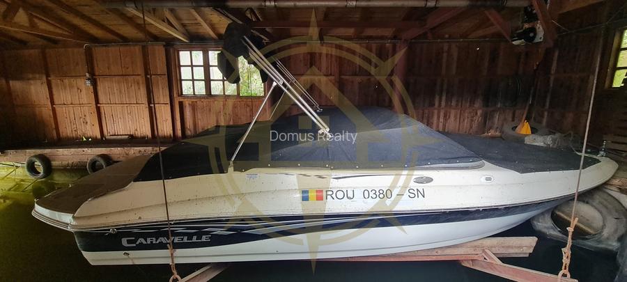 DOM00443 - Vila  la lac cu ponton si piscina Snagov - 14