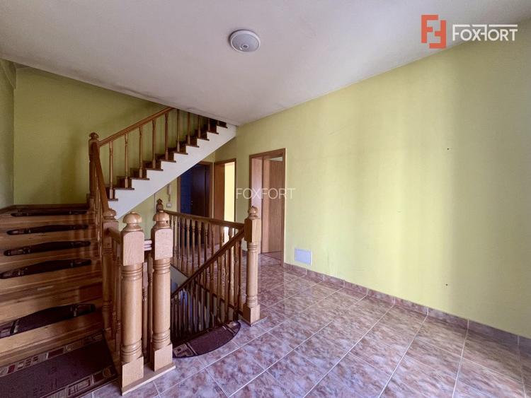 Casa individuala cu 7 camere si teren de 358 mp de vanzare, zona Girocului - 14