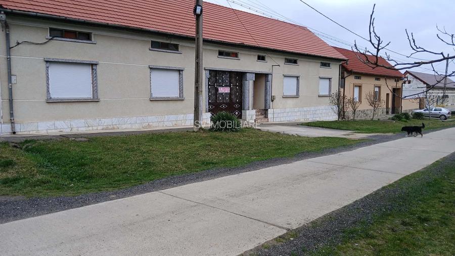 Comision 0 - Casa cu 2 corpuri in Paltinis - 2