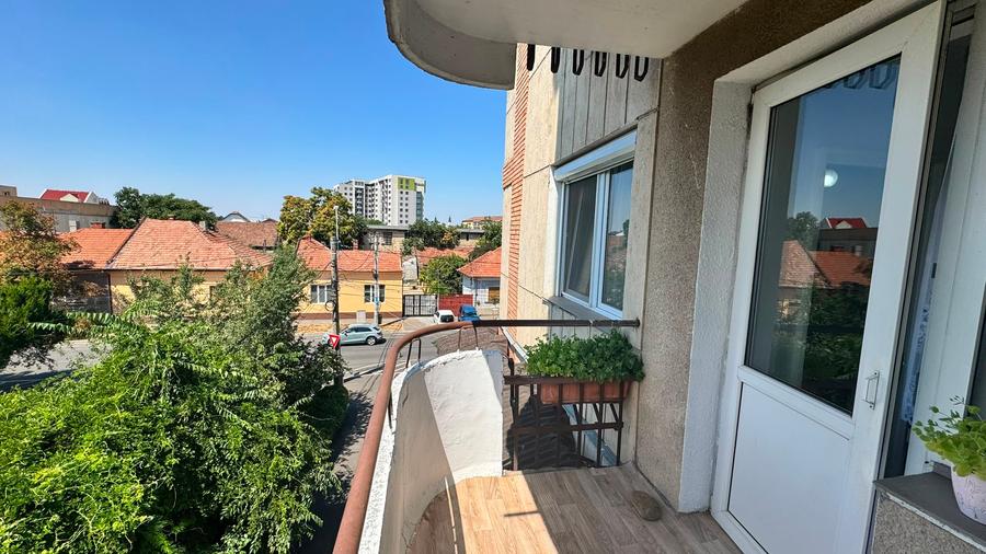 Garsonieră de închiriat str. Gheorghe Costaforu