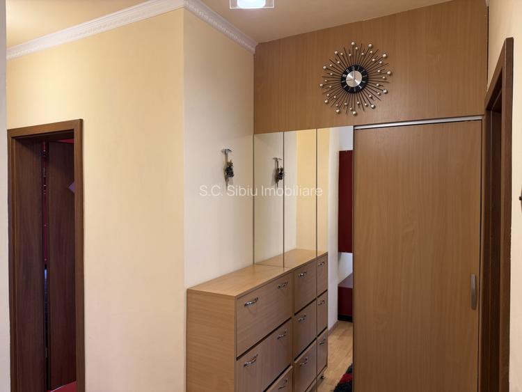 apartament curat et 1 cu doua dormitoare Cl. Cisnadiei-Plugarilor - 4