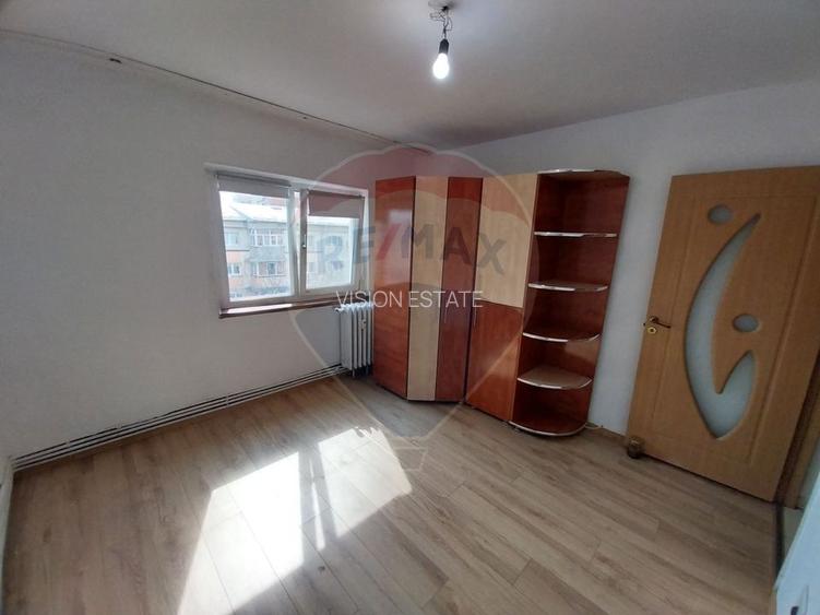 Apartament 2 camere decomandat in Rovine - Penny - 8