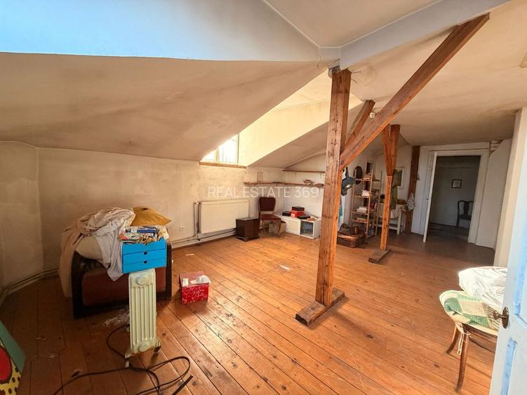 URGENT!, VILA SINGUR CURTE, POZITIE PE COLT, GARAJ, NEGOCIABIL - 11