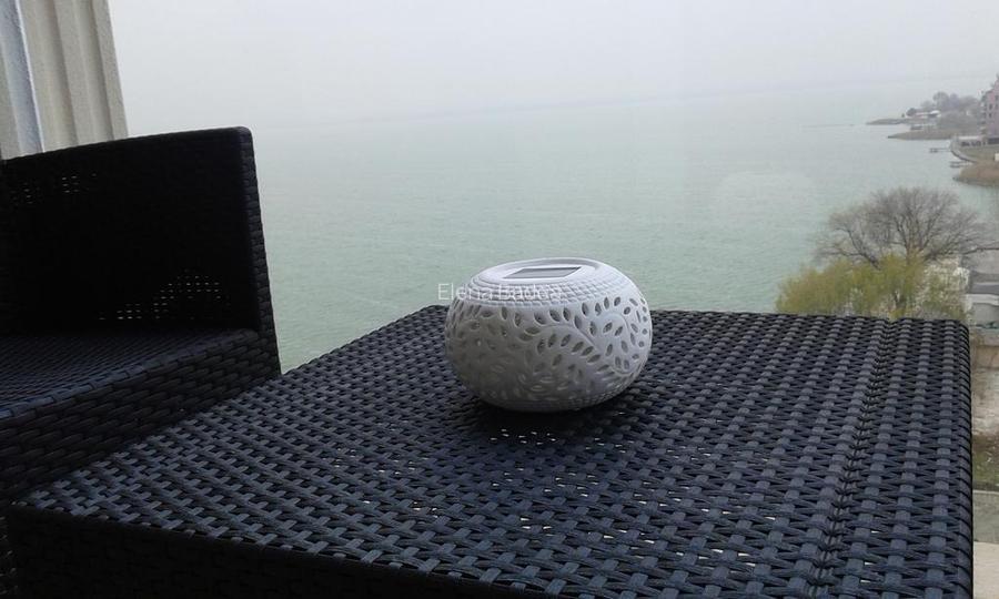 MAMAIA , Apartament 2 camere , doar termen lung , renovat complet , vedere super - 13