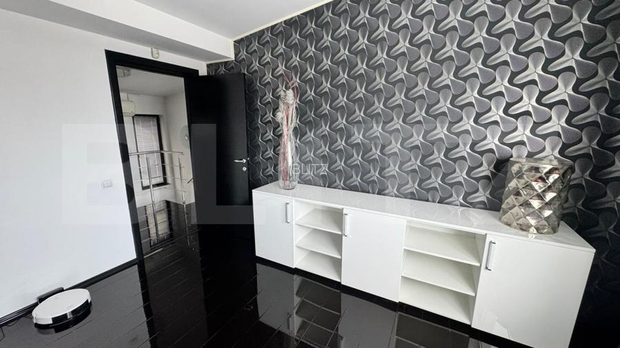 Casa individuala cu 4 camere, 500 mp de teren, garaj de 60 mp, zona Vivo - 19