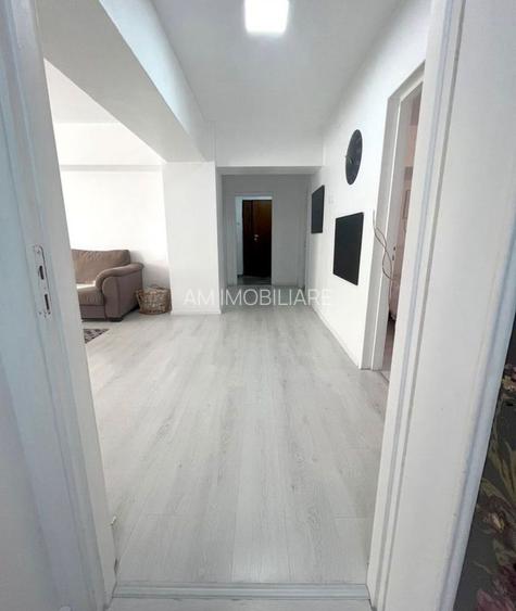 AP. 4 CAMERE UNIRII, SUPRAFATA 130 MP.,MOBILAT/UTILAT MODERN, AC - 8