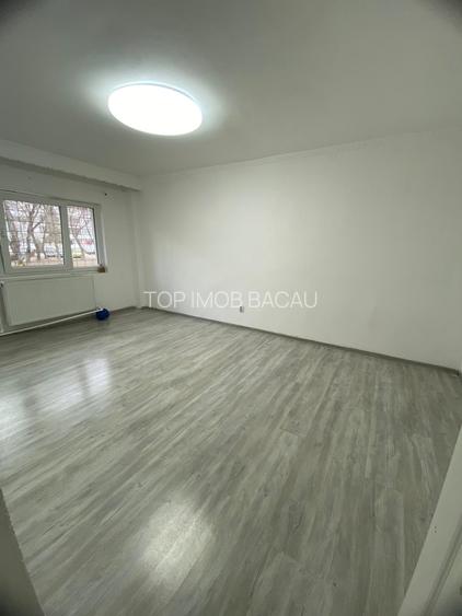 3 DECOMANDATE cu centrala, spatios, bloc 1985, parter, Mioritei Lidl - 3