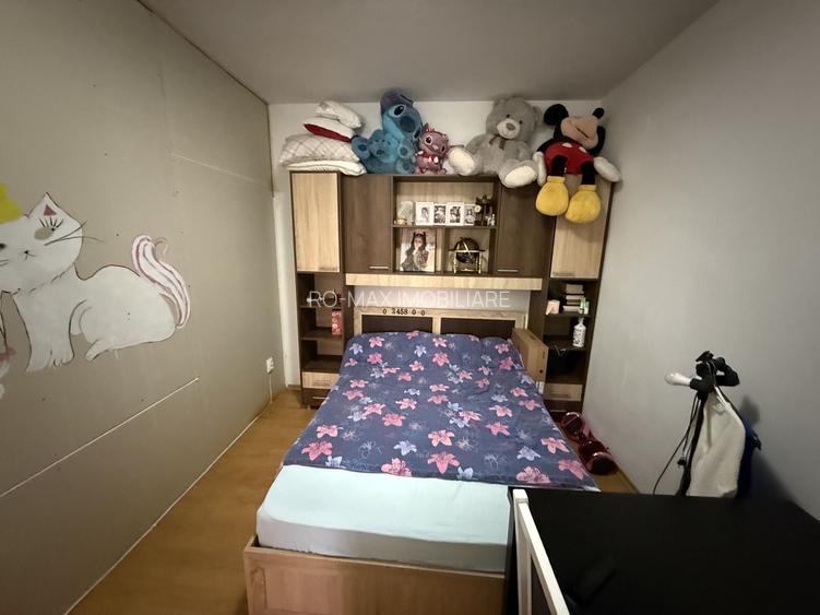 Ap 3 camere - transformat din alipirea a 2 garsoniere - 62 mp - parter - 5