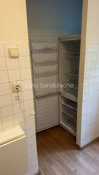 Apartament cu 2 dormitoare, living semidecomandat si hol foarte lung - 7