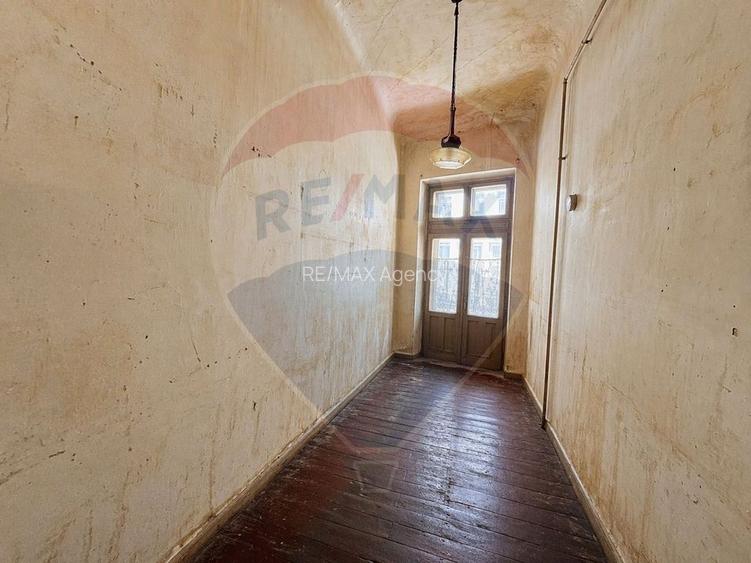 VILA ULTRACENTRALA IDEAL  INVESTITIE - 7