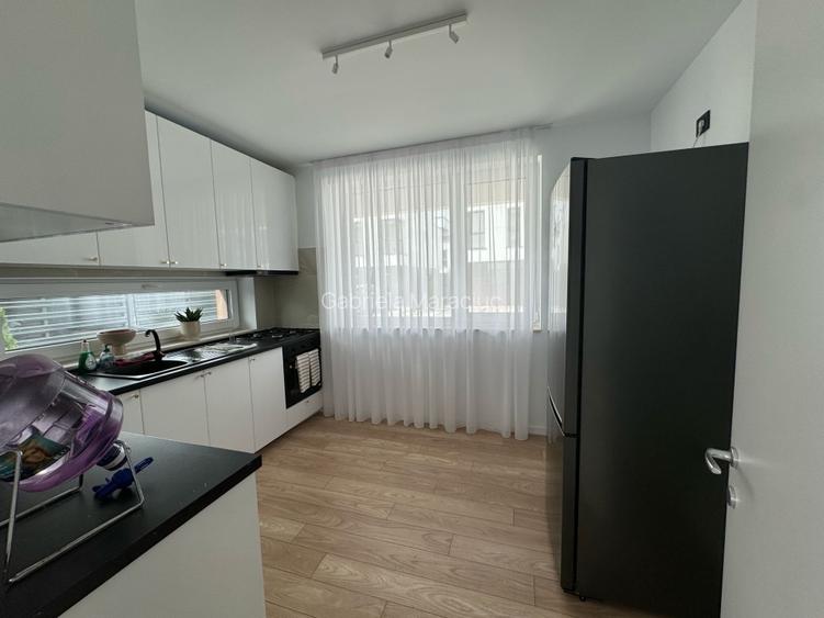 Vila 2300 euro plus TVA - 2