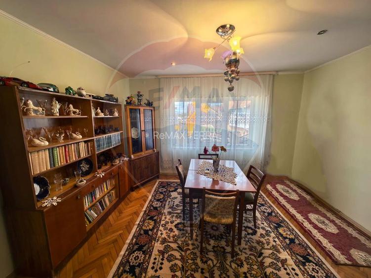 Casă spațioasă cu garaje în Seini | De Vanzare | - 8