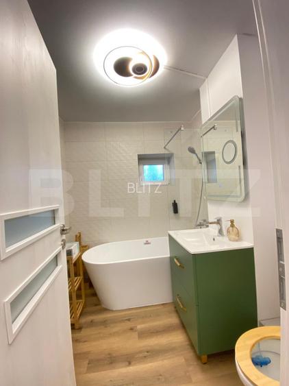 Apartament cu 4 camere, decomandat, pe Calea Bucuresti - 16