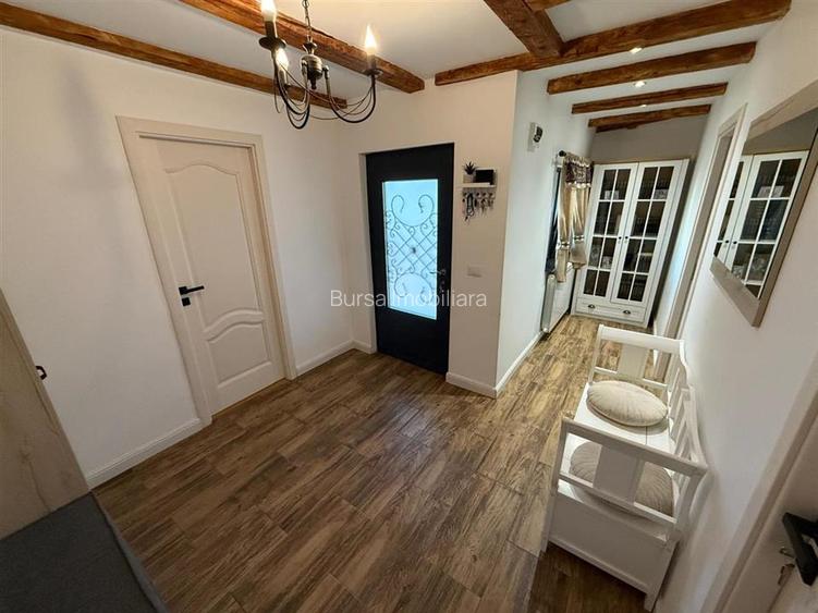 Casa renovata integral, 107 mp utili, teren 2400 mp – Paulesti, Vrancea - 9