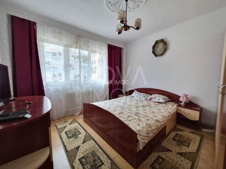 Apartament 3 camere de inchiriat - Vasile Aaron - 4