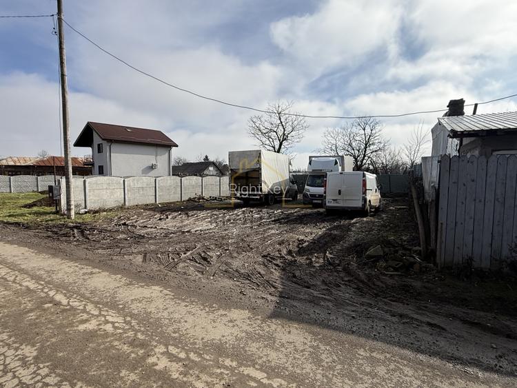 Ocazie! Teren invravilan Sabareni 295MP D:13M utilitati! Comision 0%! - 3