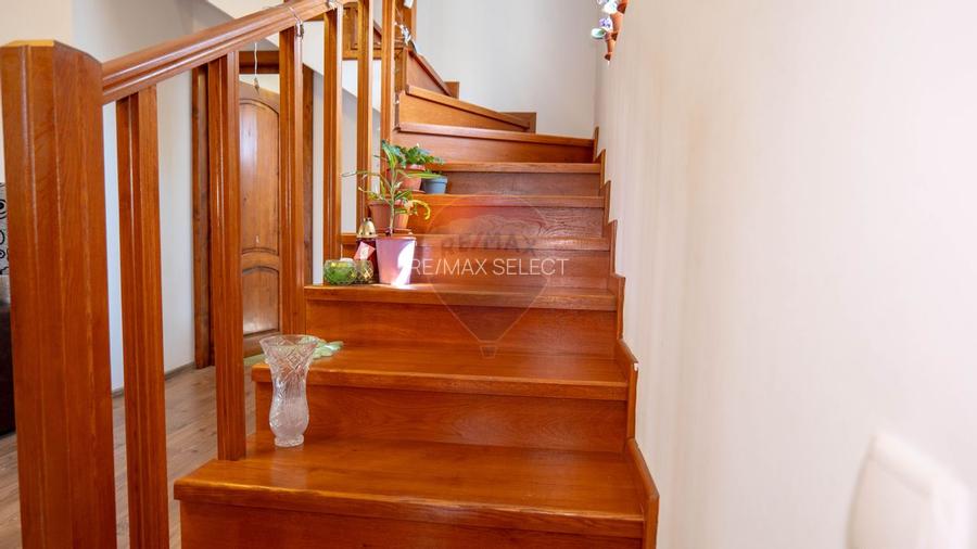 Vilă Bacu P+1+Pod, livadă, acces rapid A0/A1/Centură - 12