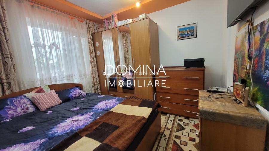 Vânzare apartament 4 camere, etajul 1, strada Nicolae Titulescu - 5