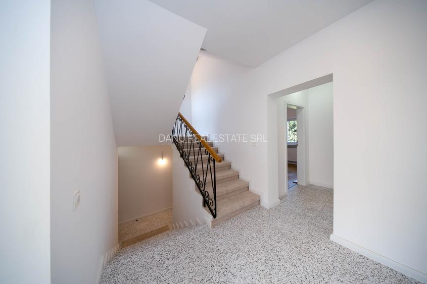 Casă deosebită de vânzare în centrul istoric al Brașovului - 13