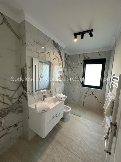 Apartment deosebit cu curte proprie si loc de parcare - 10