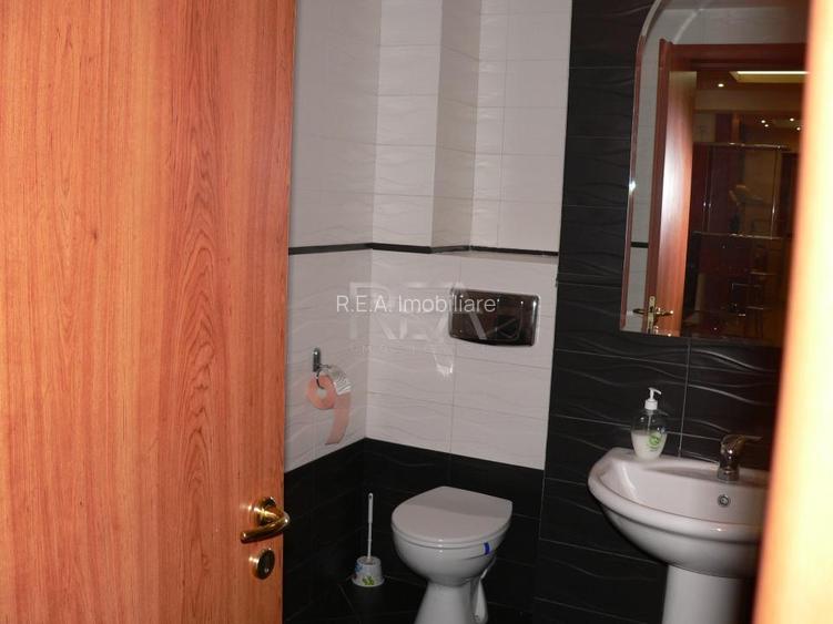 Apartament 3 camere, zona Nordului - 25