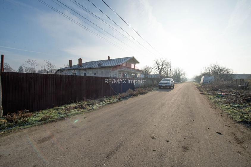 Teren intravilan de vanzare 980mp, deschidere 13,4, Varasti,  Giurgiu - 10