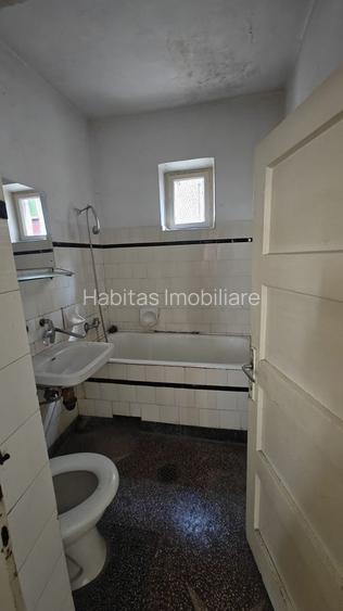 Casa cu teren de 380 mp, front la doua strazi, Gruia - 4