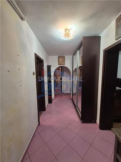 Natiunile Unite - Apartament  3 camere cu terasa , bloc 1991 - 5
