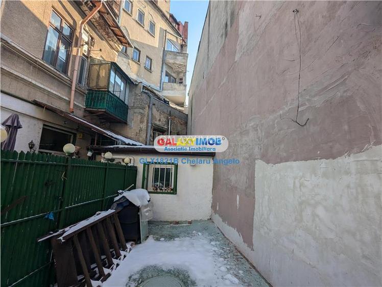 Armeneasca etaj vila 5 camere ,suprafata 200 mp, loc parcare - 22