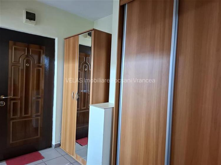 Apartament 2 camere, et 3, CT, mobilat si utilat, Gara - 11
