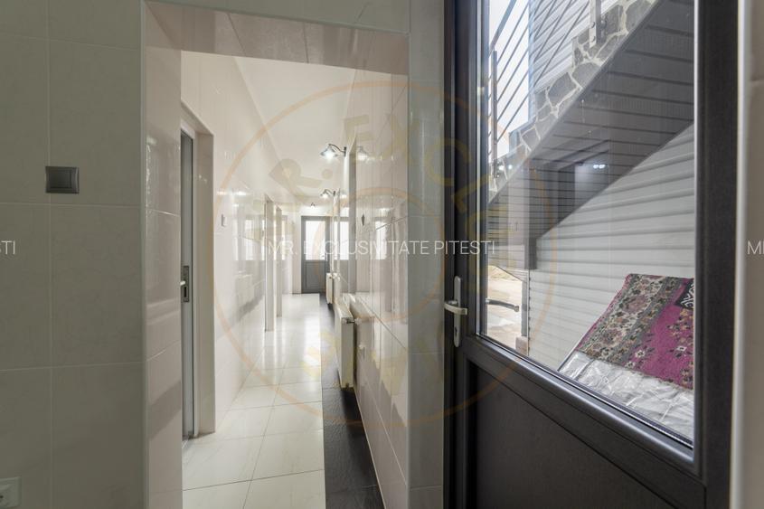 Clădire industrială / comercială – 320 mp utili | Teren 3.200 mp - 10