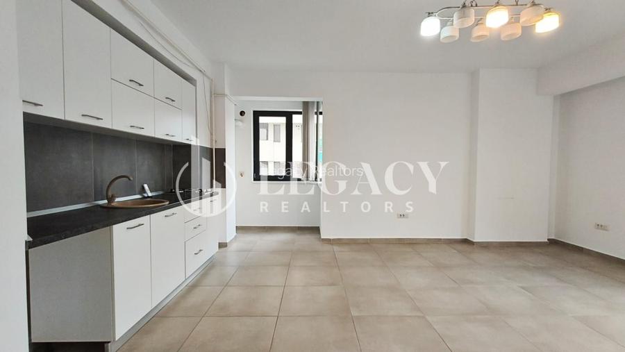 Spatiu birou modern cu 2 locuri de parcare in Grand Beetle Pacurari - 3