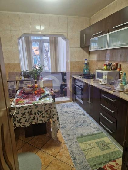 VANZARE 3 CAMERE - DECOMANDAT- DRISTOR-10 min de metrou - 5