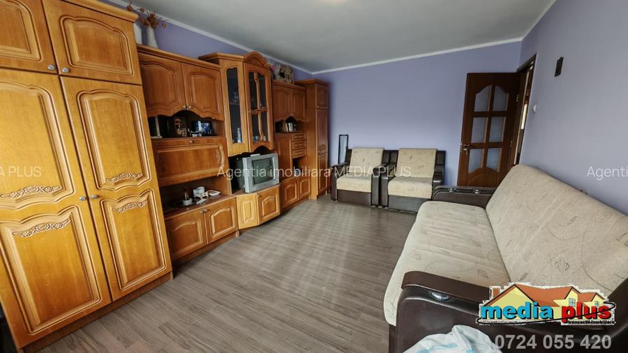 De vânzare: apartament 3 camere, 70 mp, Piața Centrală - 5