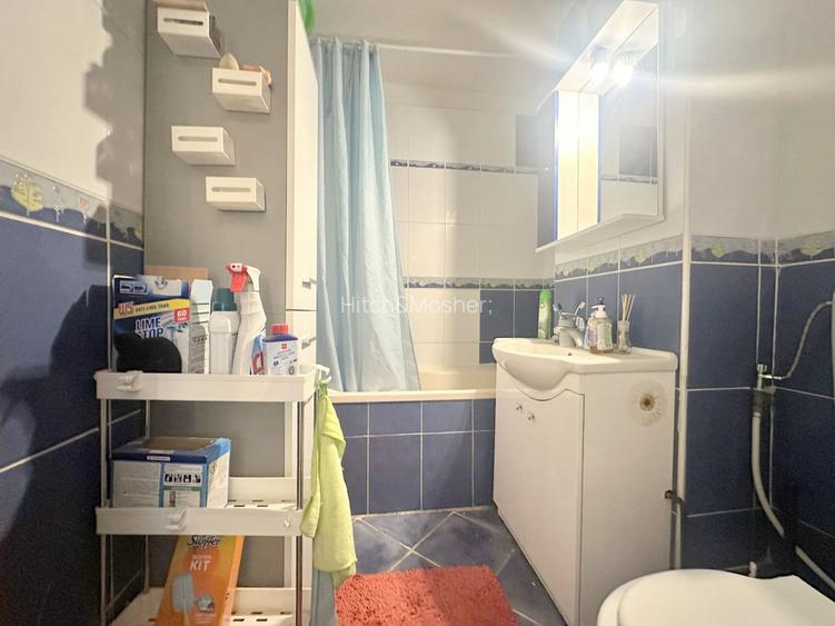 Apartament cu 3 camere de vanzare - Zona Soarelui - 12