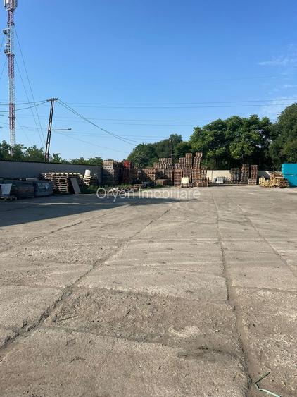 Halǎ industrialǎ + platformǎ betonatǎ, zona Sud - 11