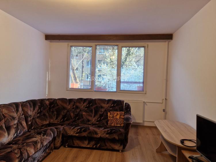 Dr. Tamerei- zona Complex Frigocom, parter inalt in bloc mixt de 4 etaje - 2