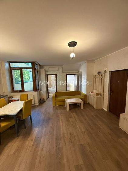 Inchiriere 3 camere zona tomis nord - 2