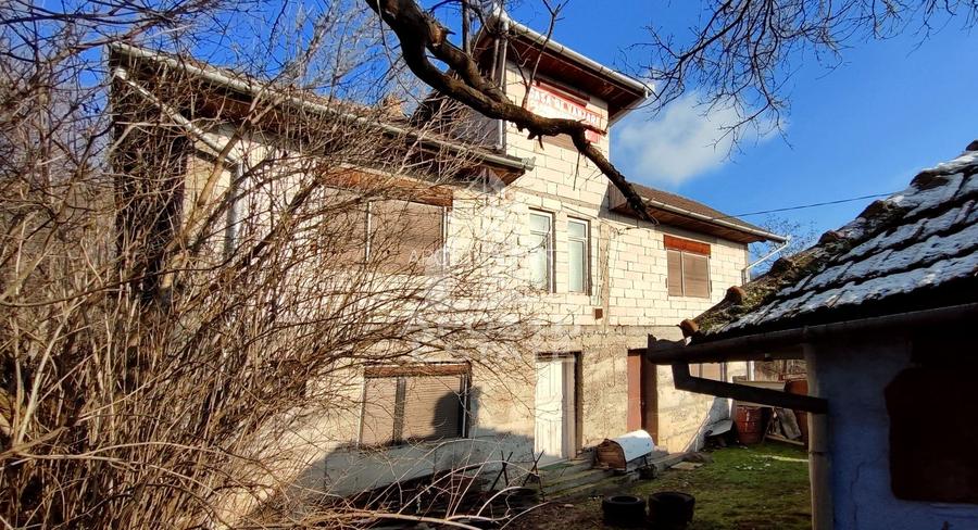 Casa 330 mp + teren 777 mp Sebis 9 camere ,vedere panoramica - 7