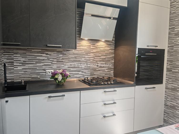 Apartament 3 camere decom. 75 mp - 3 min metrou  Bd. 1 Dec. 1918 - Trapezului - 17