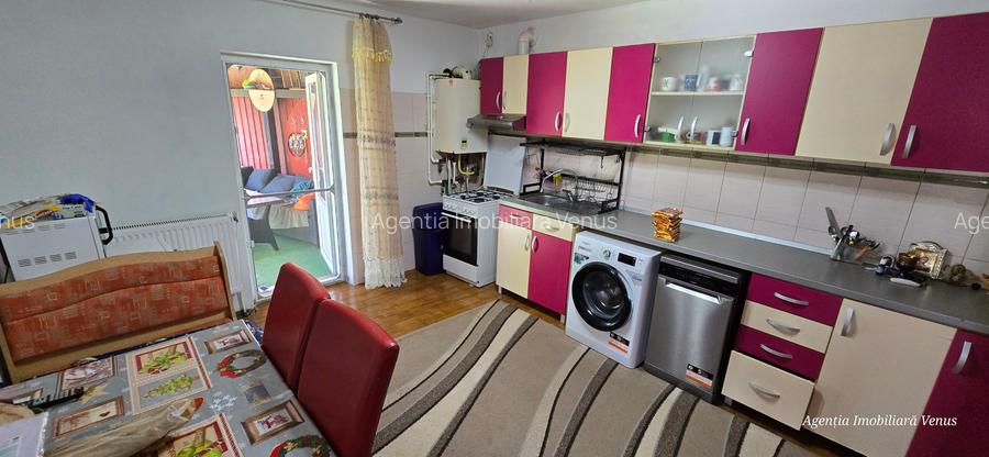 Casa cu etaj zona Puskin - 7