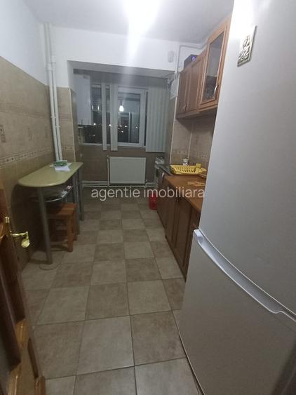 Apartament doua camere cu centrala gaze  zona Far-Abator - 14