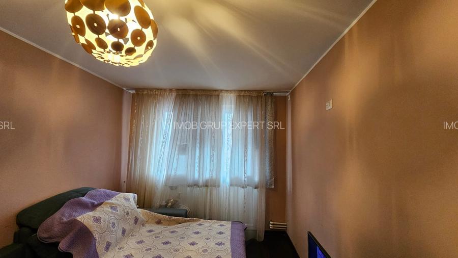 Apartament  cu 2 camere, zona Micro 20 Pret 49.900 Euro - 2