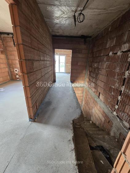 Duplex despartit prin camera tehnica M. Noua - 13