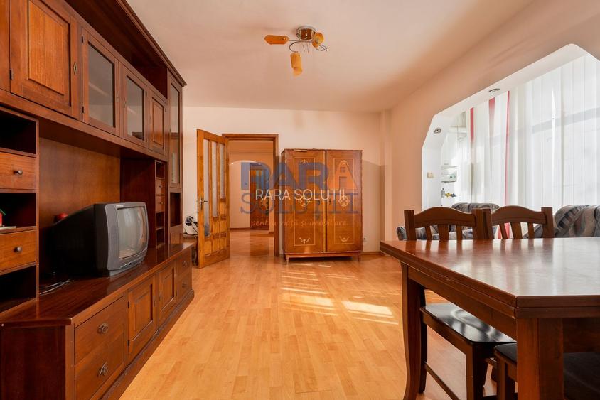 Apartament 3 camere, două băi - Str. Bogdan Dragoș - 12