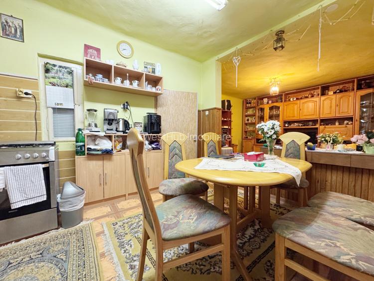 Casa 3 camere 80mp + curte individuala 372mp -zona Sagului - 9