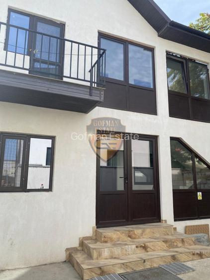 Vilă în Năvodari, 7 camere, 2 livinguri, 5 dormitoare, 2 bai, parcare, gaze, A/C - 12