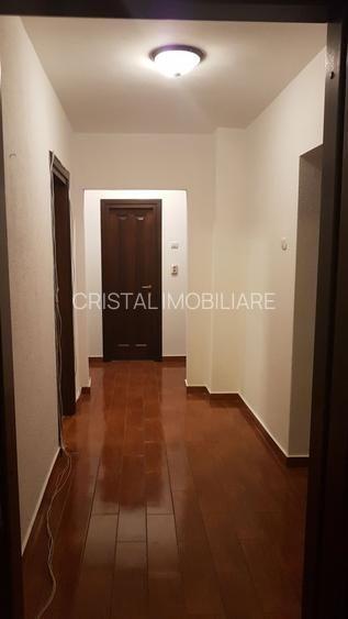 Apartament 3 camere, 83 mp, vedere stradală, ideal birou, Bd. Decebal - 14